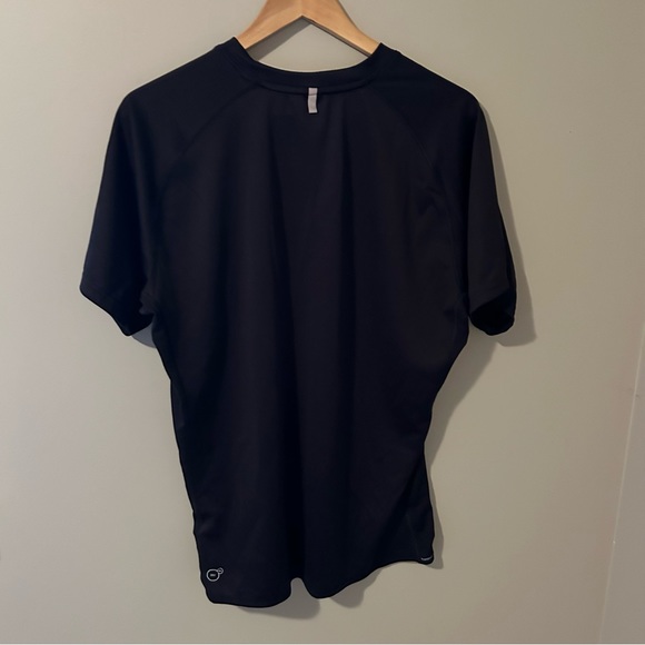 Puma Dry Cell T Shirt with great large logo across the front - Size LARGE - Picture 3 of 9